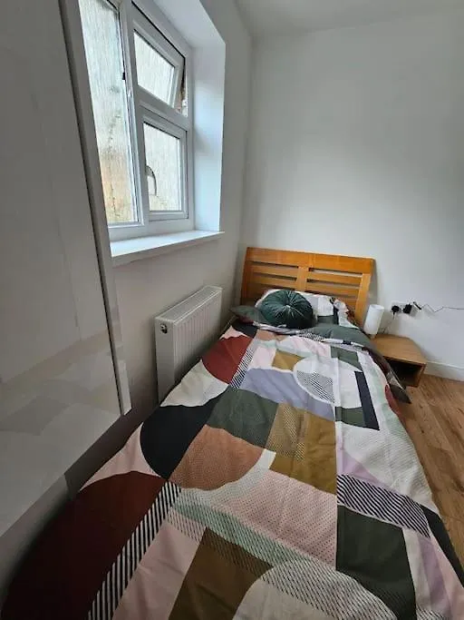 Apartment Comfortable Two Bedroom Flat Brighton