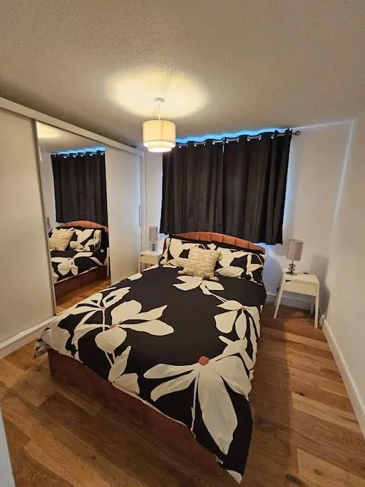 Comfortable Two Bedroom Flat Brighton